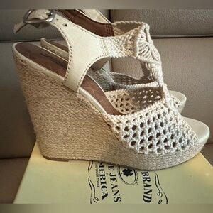 Lucky Brand Rilo Macrame Canvas Wedges Size 10